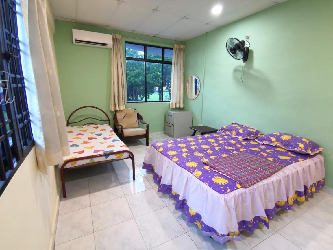 Cosy Homestay Ulu Tiram Exteriör bild